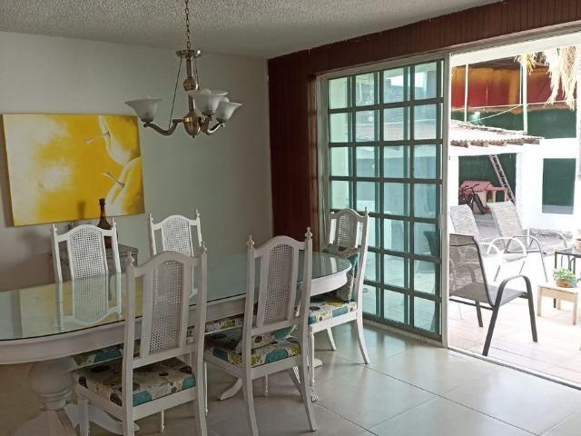 CASA EN VENTA EN VILLAS