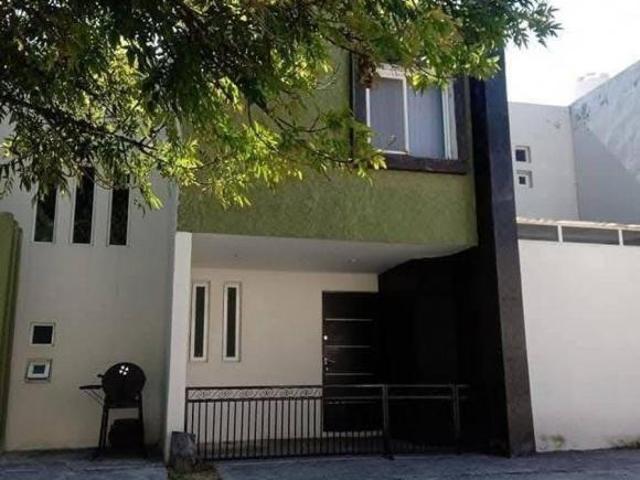 Casa en venta en villas vicenza, a la vuelta de excelaris