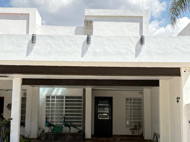 CASA EN VENTA EN VILLAS BONATERRA