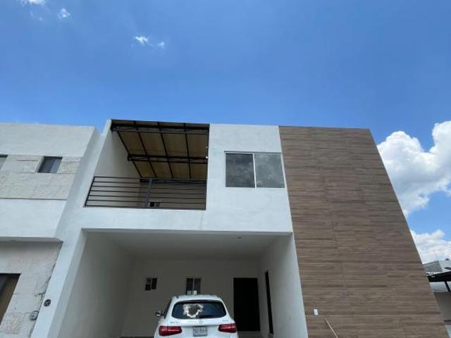 Casa en venta en Villas de Arteaga de 250 m2