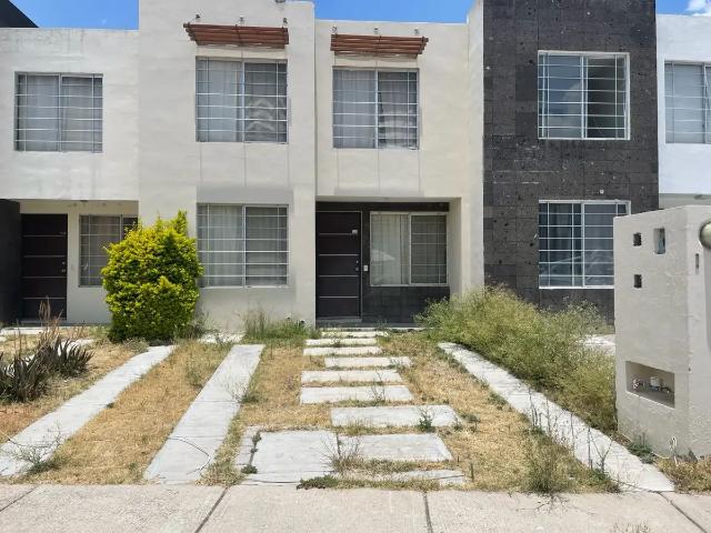 CASA EN VENTA EN VILLAS DE BONATERRA AL SUR DE AGUASCALIENTES GA