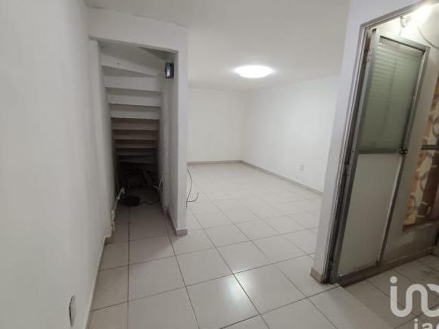 CASA EN VENTA EN VILLAS DE ECATEPEC, ECATEPEC DE MORELOS, A 5 MINUTOS DE BODEGA AURRERA PALOMAS