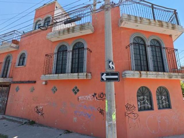 CASA EN VENTA EN VILLAS DE LA HACIENDA CELAYA GUANAJUATO