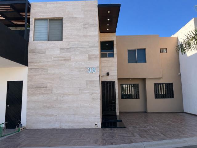 Casa en venta en Villas de las Perlas, Torreón, Coahuila de Zaragoza