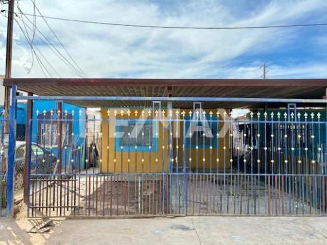 CASA EN VENTA EN VILLAS DEL COLORADO 4