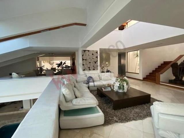 Casa en venta en Villas del Campestre con acabados de lujo y alberca privada