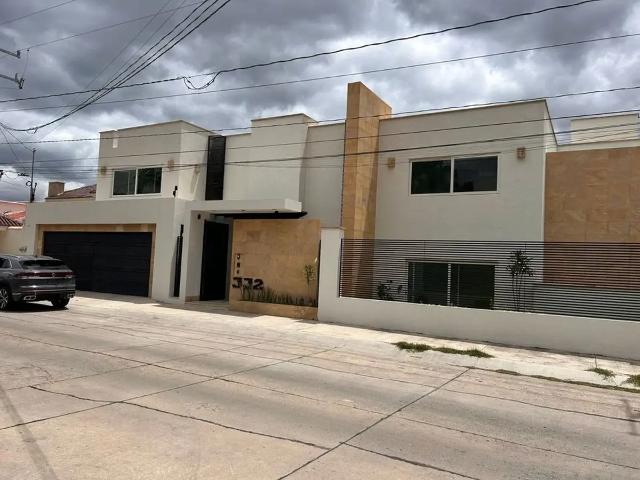 Casa en venta en Villas del Campestre, León, Guanajuato