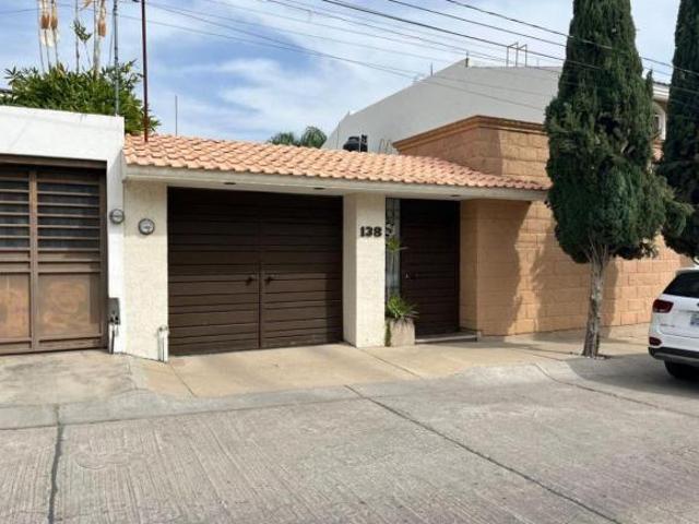 Casa en Venta en Villas del Campestre precio oportunidad