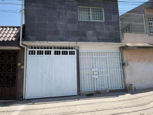 CASA EN VENTA EN VILLAS DEL ROMERAL, CELAYA, GTO