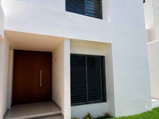 Casa en venta en Villas La Hacienda | 3 recámaras | 240 m² de terreno