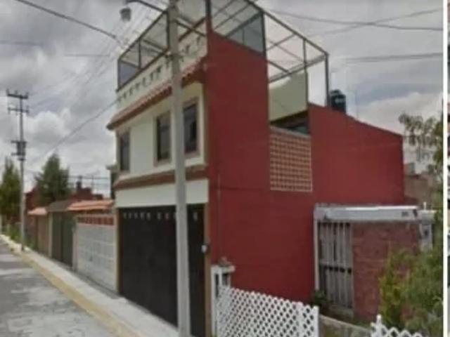 Casa en venta en Villas Santín, Toluca, México