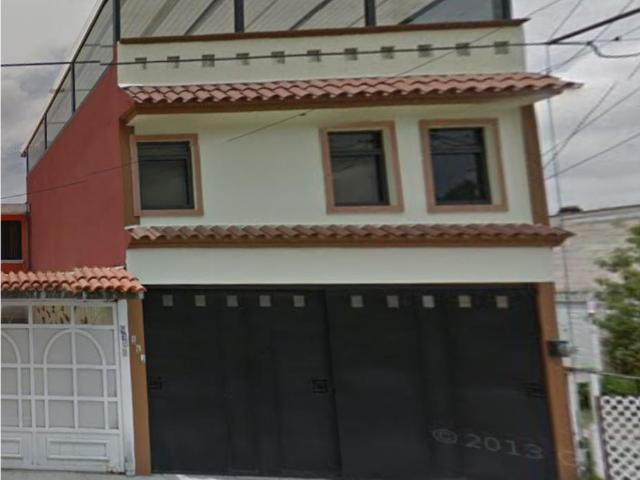 Casa en venta en Villas Santín, Toluca, México