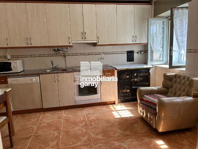 Casa en venta en Villarcayo de Merindad de Castilla la Vieja. CASA CON JARDIN MUY CERCA DE VILLARCAYO. Casas Villarcayo de Merindad de Castilla la.