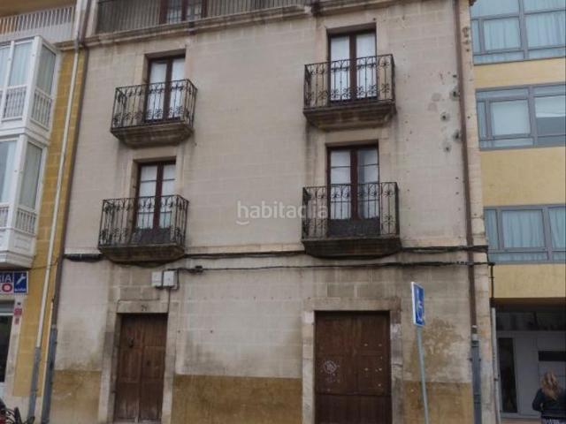 Casa en venta en Villarcayo de Merindad de Castilla la Vieja. CASA EN LA PLAZA DE VILLARCAYO. Casas Villarcayo de Merindad de Castilla la.
