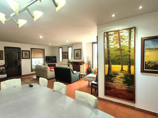 Casa en venta en Villares de la Reina. Casas Villares de la.
