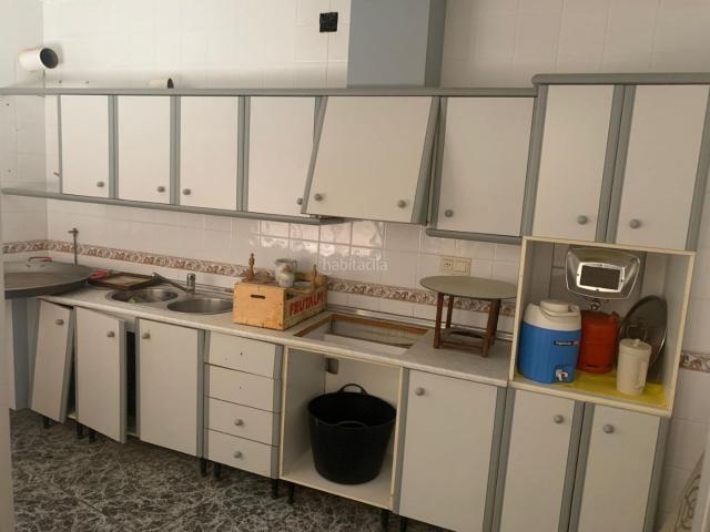 Casa en venta en Villarrobledo. CASA CON 2 VIVIENDAS. Casas.