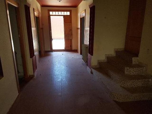 Casa en venta en Villarrobledo. CL CASTILLO VILLARROBLEDO ALBACETE. Casas.