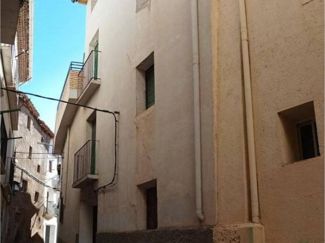 Casa en Venta en Villarroya de La Sierra