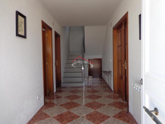 Casa en venta en Villaturiel. Casas.