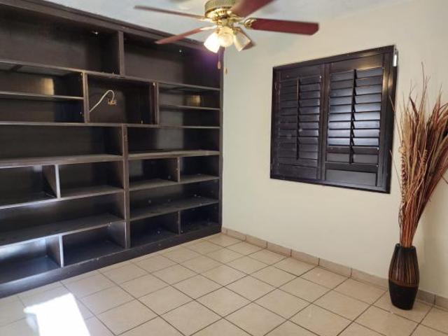 CASA EN VENTA EN VILLAVERDE 4