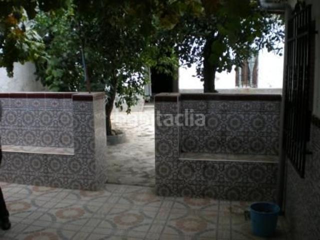 Casa en venta en Villaviciosa de Córdoba. Casa con una superficie de 334 m2 en el municipio de Villaviciosa de Córdoba, consta de 3 dormitorios, cocina, baño, comedor, vari. Casas Villaviciosa de.