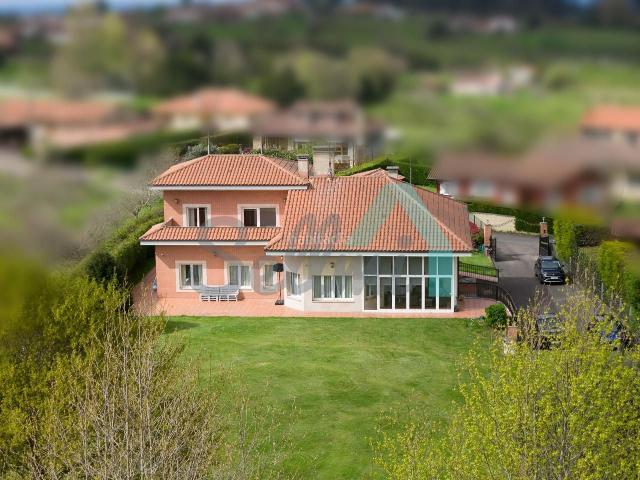 Casa en venta en Villaviciosa, Quintes Arroes. Casas.