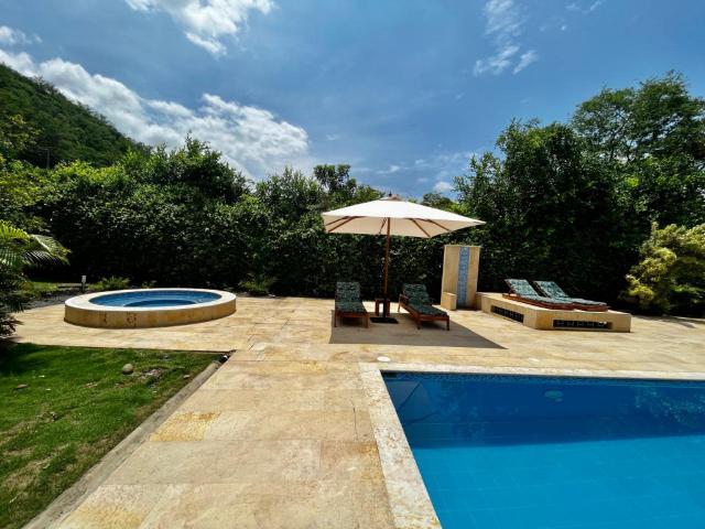 Casa Campestre En Venta En Villeta En Payande V243739