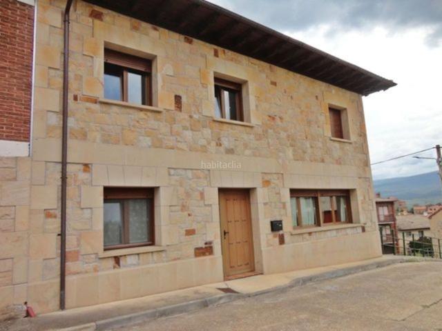 Casa adosada en venta en Vilviestre del Pinar. IMPRESIONANTE CASA DE PIEDRA EN VILVIESTRE DEL PINAR BURGOS. Casas adosadas Vilviestre del.