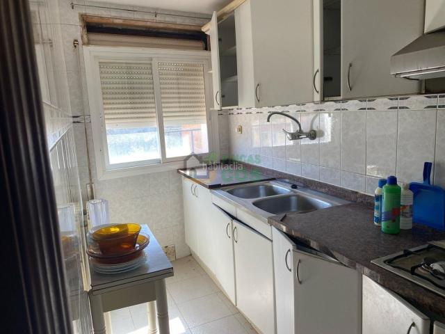 Casa en venta en Vinaixa. CASA DE PUEBLO en venta con patio, tejado nuevo en un lugar bien comunicado con tren y autopista para ocupar en el acto. Casas.