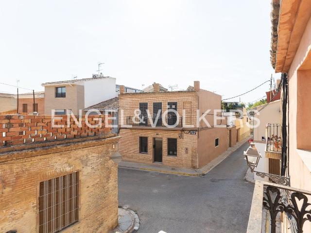Casa en venta en Vinalesa. Encanto, luz y tranquilidad en el corazón de Vinalesa. Casas.