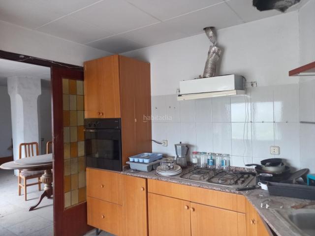 Casa en venta en Vinebre Costa Dorada. OCASION CAFETERIA RESTAURANTE CON VIVIENDA, BUHARDILLA Y GRAN TERRAZA EN VINEBRE Ribera dEbre. Casas.