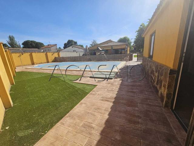 Casa en venta en Viso de San Juan El. CUMPLE ESTE CHALET CON TU LISTA DE DESEOS? ESPOILER SÍ. Casas Viso de San Juan.