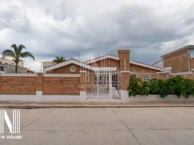 Casa en venta en Vista Oviedo, San Francisco del Rincón, Guanajuato