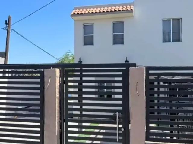 CASA EN VENTA EN VISTA DEL VALLE MEXICALI BC CO