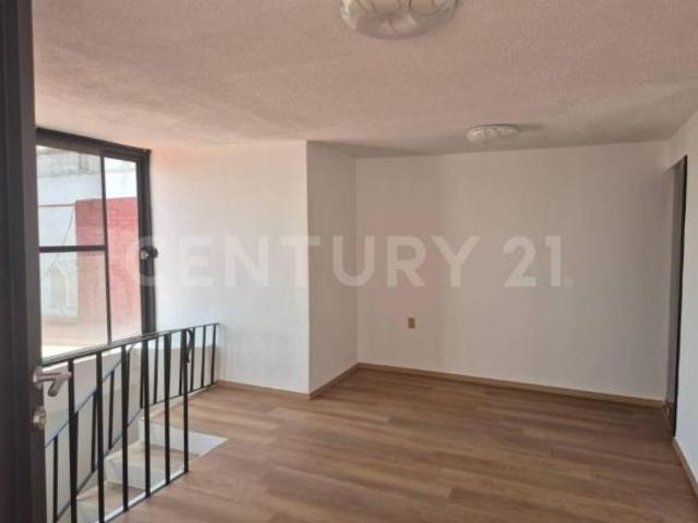 Casa en Venta en Vista del Valle, Naucalpan de Juarez, Edo. De México