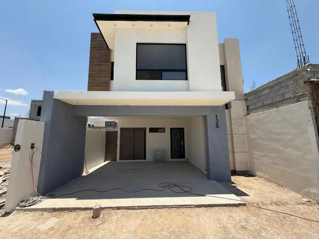 CASA EN VENTA VILLAS DE VISTA HERMOSA AL ORIENTE DE SALTILLO, COAH