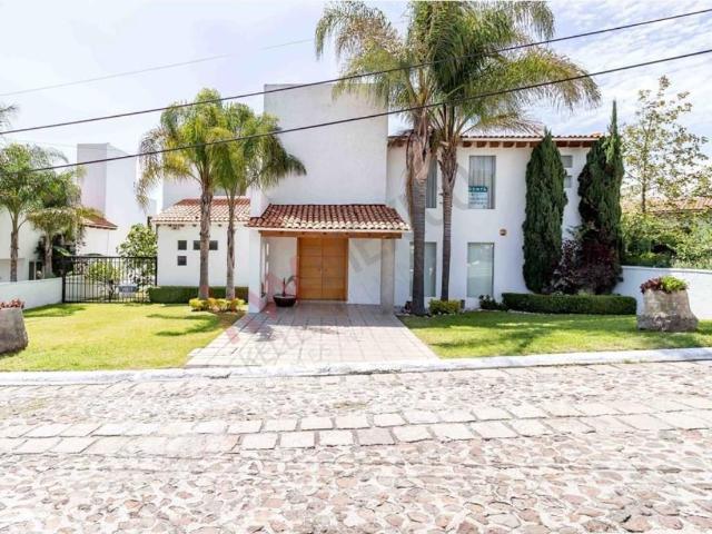 Casa en venta en Vista Real y Country Club, Corregidora, Querétaro