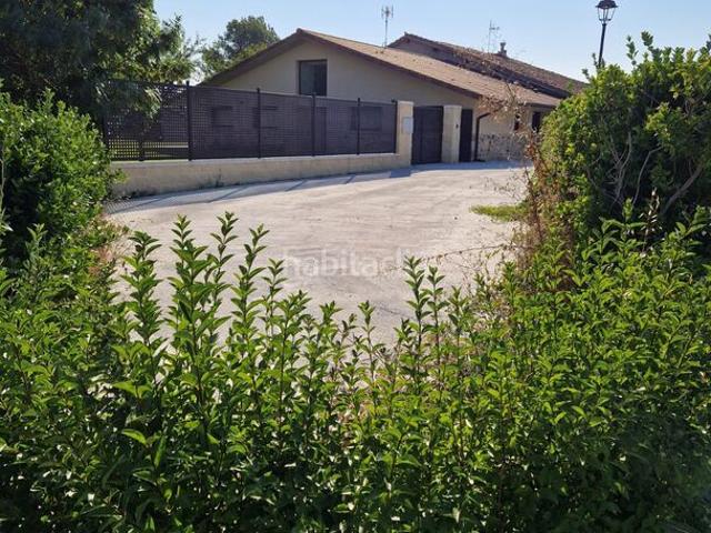 Casa en venta en Vitoria Gasteiz, Zona Rural Suroeste. EN EXCLUSIVA, CASA A ESTRENAR CON CALIFICACIÓN ENERGÉTICA A 213 M EN UNA SOLA PLANTA, GEOTERMIA Y 930 M DE PARCELA EN ILARDUIA A. Casas.