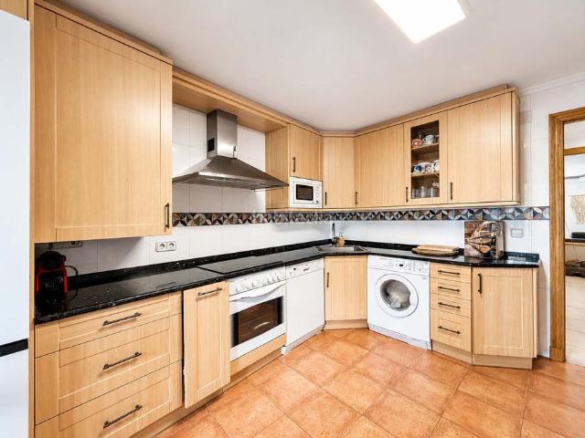 Casa en venta en Vitoria Gasteiz, Abetxuko. Casas Vitoria.