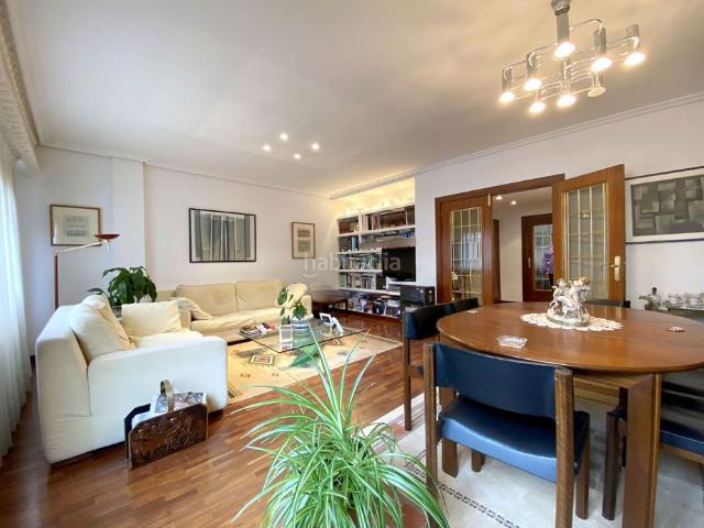 Casa en venta en Vitoria Gasteiz, Mendizorrotza Armentia. Casas Vitoria.