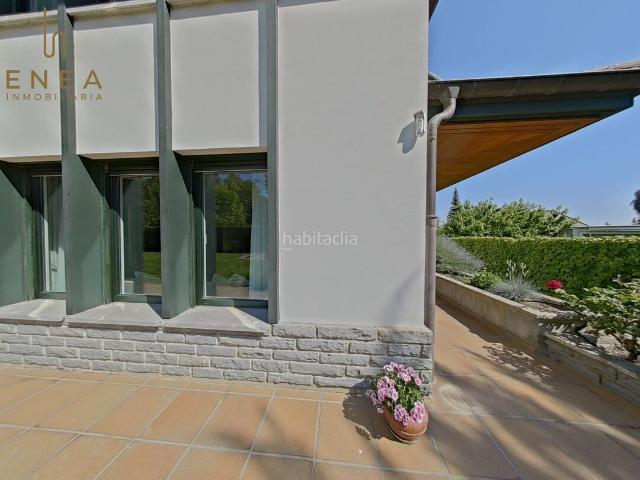 Casa en venta en Vitoria Gasteiz, Mendizorrotza Armentia. Chalet de lujo en Armentia VitoriaGasteiz. Casas Vitoria.