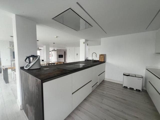 Casa en venta en Vitoria Gasteiz, Mendizorrotza Armentia. VIVIENDA EN EXCLUSIVA EN ARMENTIA. Casas Vitoria.