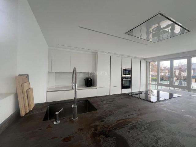 Casa en venta en Vitoria Gasteiz, Mendizorrotza Armentia. VIVIENDA EN EXCLUSIVA EN ARMENTIA. Casas Vitoria.