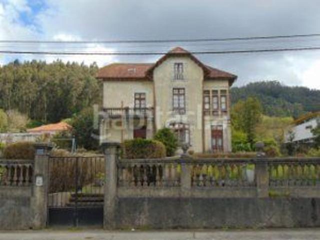 Casa en venta en Viveiro. NO COBRAMOS HONORARIOS AL COMPRADOR. TRATO DIRECTO CON LA PROPIEDAD, TOTAL TRANSPARENCIA. Casas.