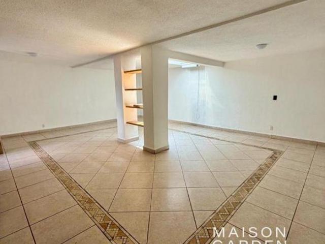 Casa en Venta en Viveros de la Loma frente a Mundo E
