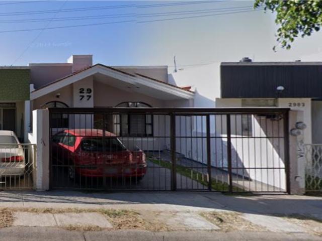 Casa en venta en Viveros del Valle, Zapopan, Jalisco