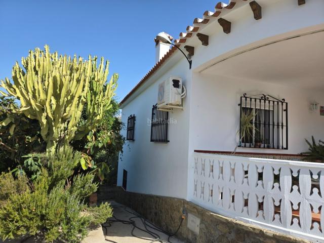 Casa en venta en Viñuela. CASA 100 METROS CON PARECELA DE 40.000 METROS CON ALIVOS Y FRUTALES. Casas.