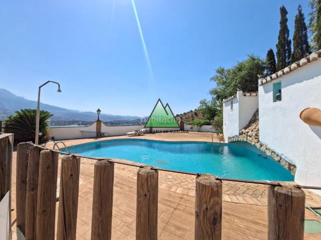 Casa en venta en Viñuela. ESPECTACULAR VILLA EN LOS ROMANES. Casas.