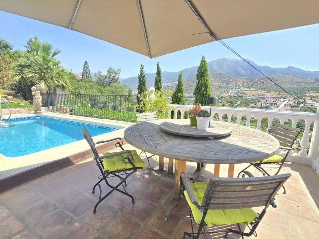 Casa en Venta en Viñuela