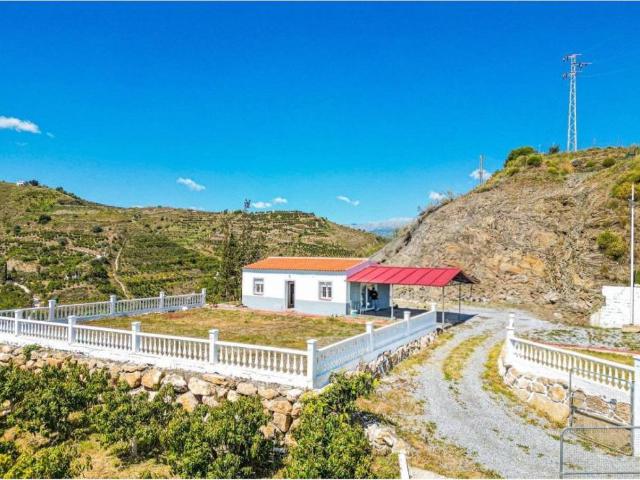 Casa en Venta en Viñuela